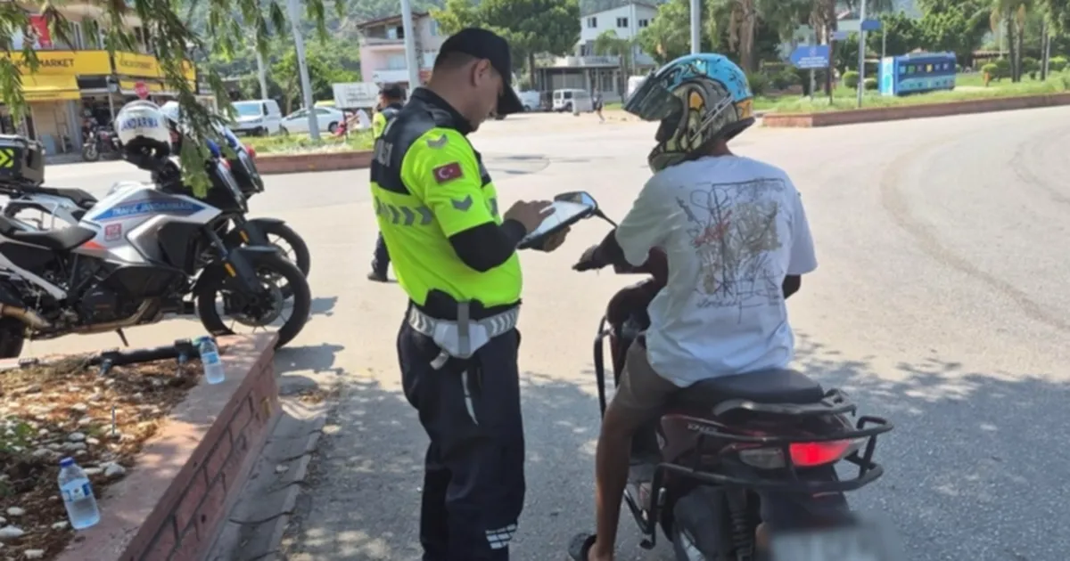 Antalyada motosiklet denetimi bir haftada 4 bin 150 surucu kontrol edildi IgPSrAJw